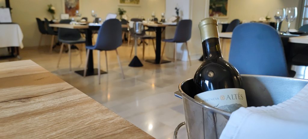 Representació de la sala del restaurante Arrels